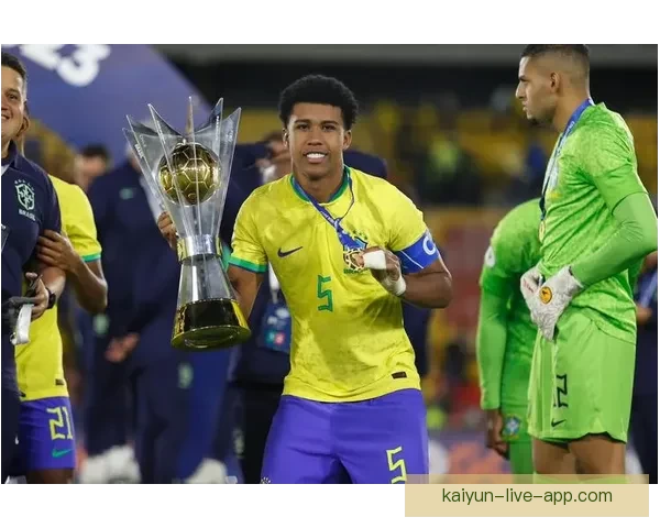 桑托斯分享低位技巧成长经历与父亲传授得分秘诀